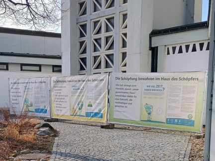 banner front